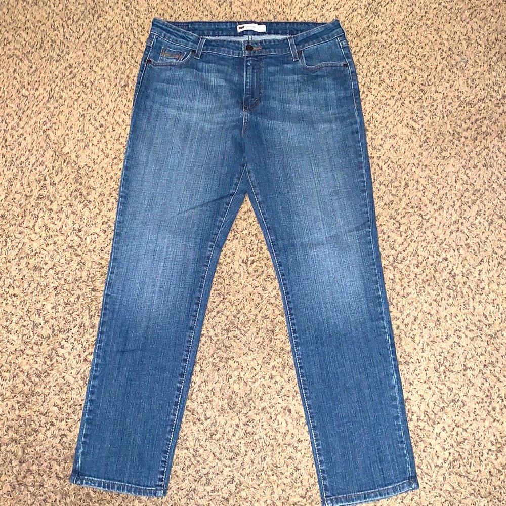 Women’s jeans